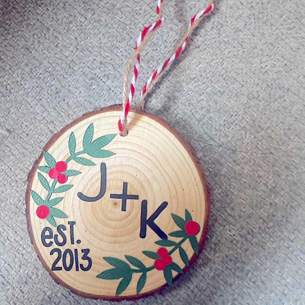Customizable Ornaments♥️💚🎄